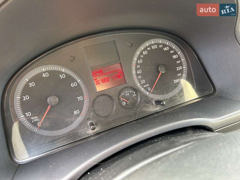 Вантажний фургон Volkswagen Caddy 2005 в Хусті