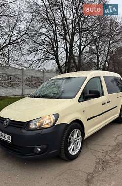 Минивэн Volkswagen Caddy 2013 в Соленом