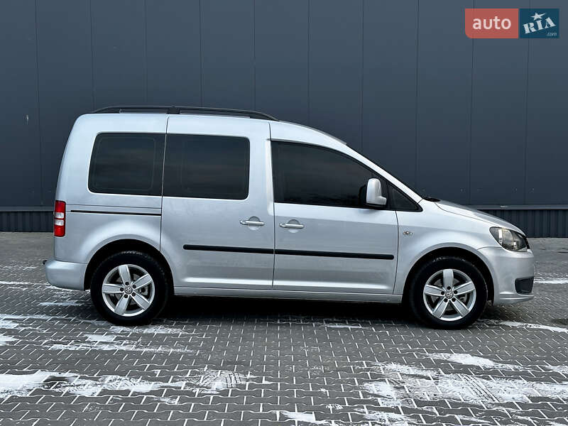 Мінівен Volkswagen Caddy 2015 в Кропивницькому