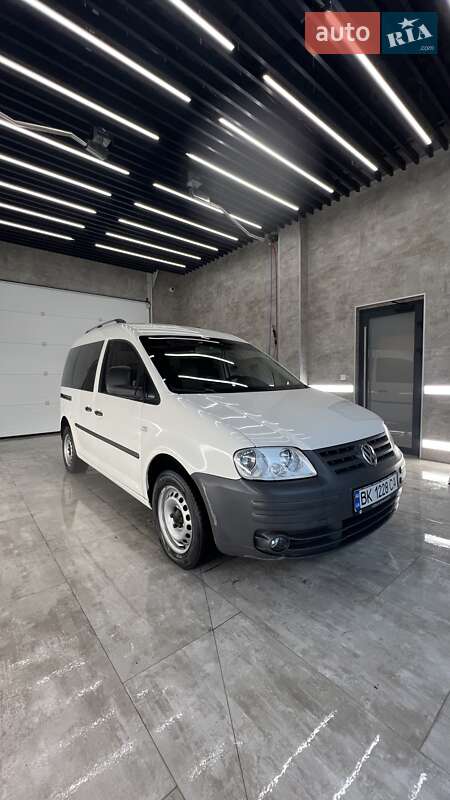 Мінівен Volkswagen Caddy 2008 в Рівному