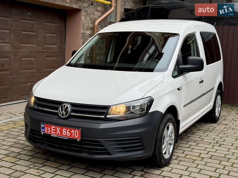 Мінівен Volkswagen Caddy 2017 в Ужгороді