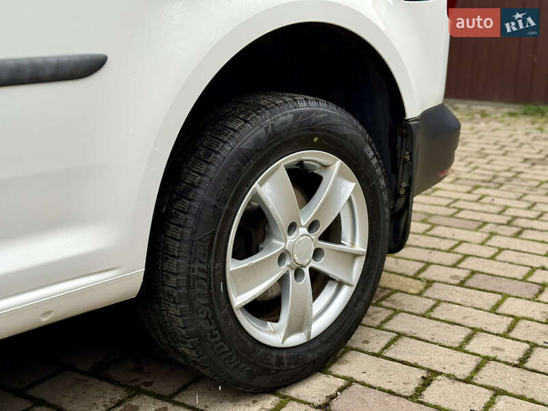 Мінівен Volkswagen Caddy 2017 в Ужгороді