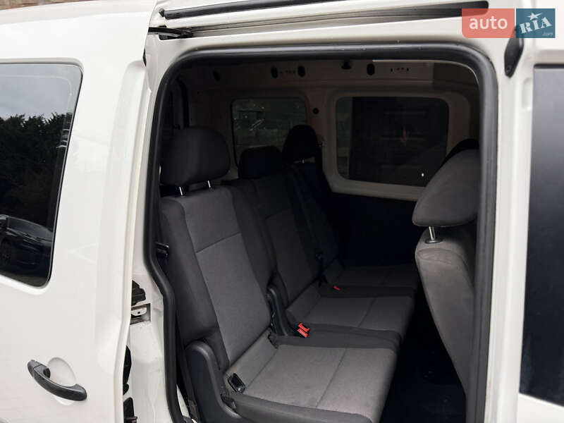 Мінівен Volkswagen Caddy 2017 в Ужгороді