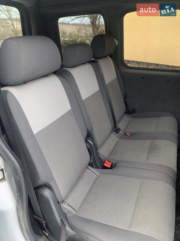 Мінівен Volkswagen Caddy 2010 в Дрогобичі