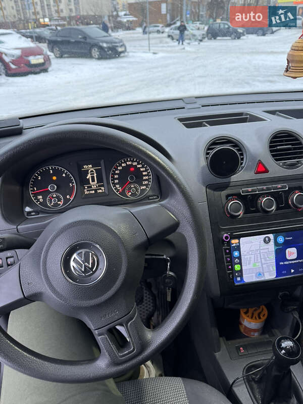 Мінівен Volkswagen Caddy 2010 в Києві