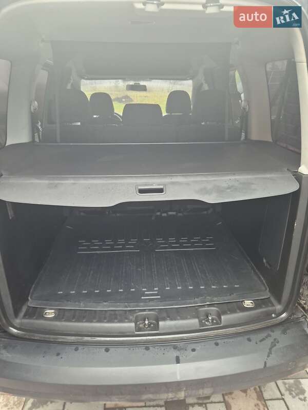 Мінівен Volkswagen Caddy 2016 в Рокитному