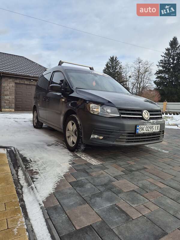 Мінівен Volkswagen Caddy 2016 в Рокитному