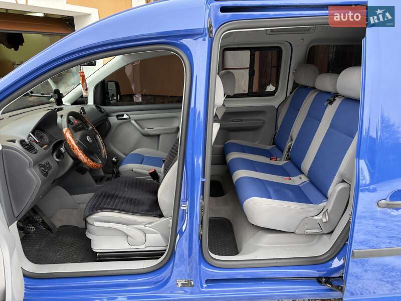 Минивэн Volkswagen Caddy 2006 в Судовой Вишне