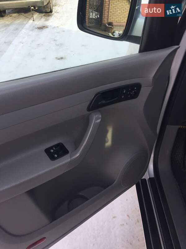 Мінівен Volkswagen Caddy 2010 в Заліщиках