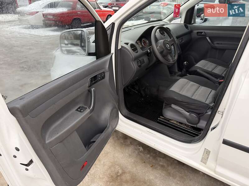 Вантажний фургон Volkswagen Caddy 2010 в Харкові