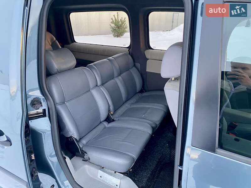 Минивэн Volkswagen Caddy 2008 в Киеве