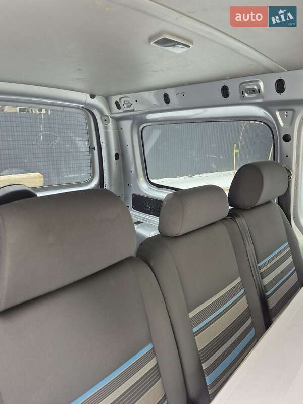 Мінівен Volkswagen Caddy 2011 в Івано-Франківську