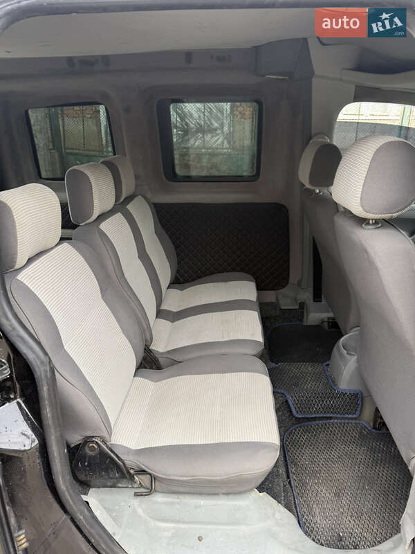 Минивэн Volkswagen Caddy 2004 в Виноградове