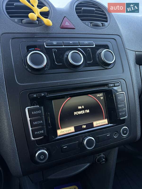 Грузовой фургон Volkswagen Caddy 2011 в Сумах