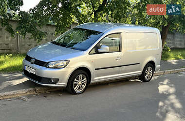 Вантажопасажирський фургон Volkswagen Caddy 2010 в Києві