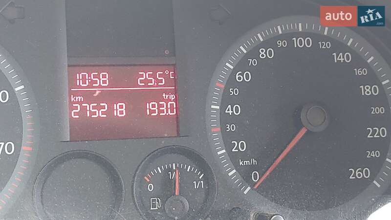 Минивэн Volkswagen Caddy 2005 в Ромнах фото 6 Минивэн Volkswagen Caddy 2005 в Ромнах