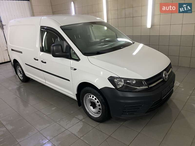 Грузовой фургон Volkswagen Caddy 2015 в Умани
