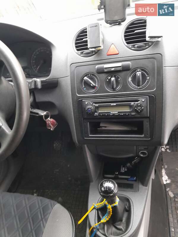 Минивэн Volkswagen Caddy 2008 в Жашкове