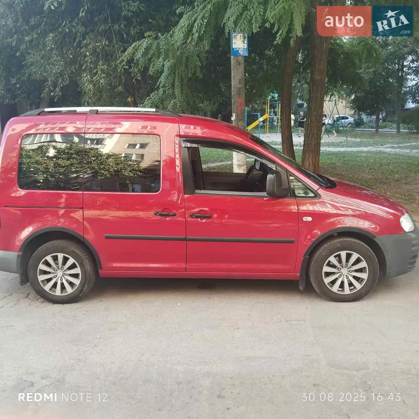 2010 Volkswagen Caddy - фото 1