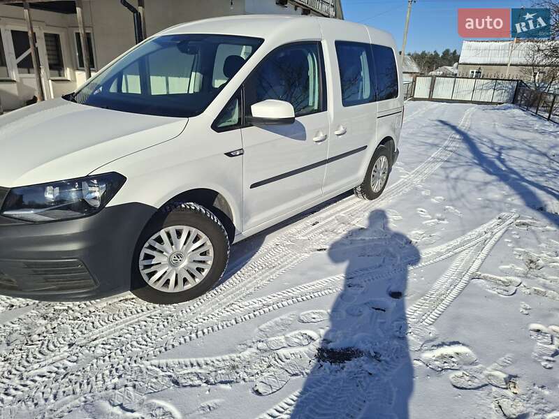 Минивэн Volkswagen Caddy 2015 в Луцке