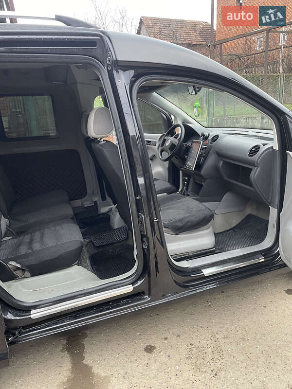Минивэн Volkswagen Caddy 2004 в Виноградове