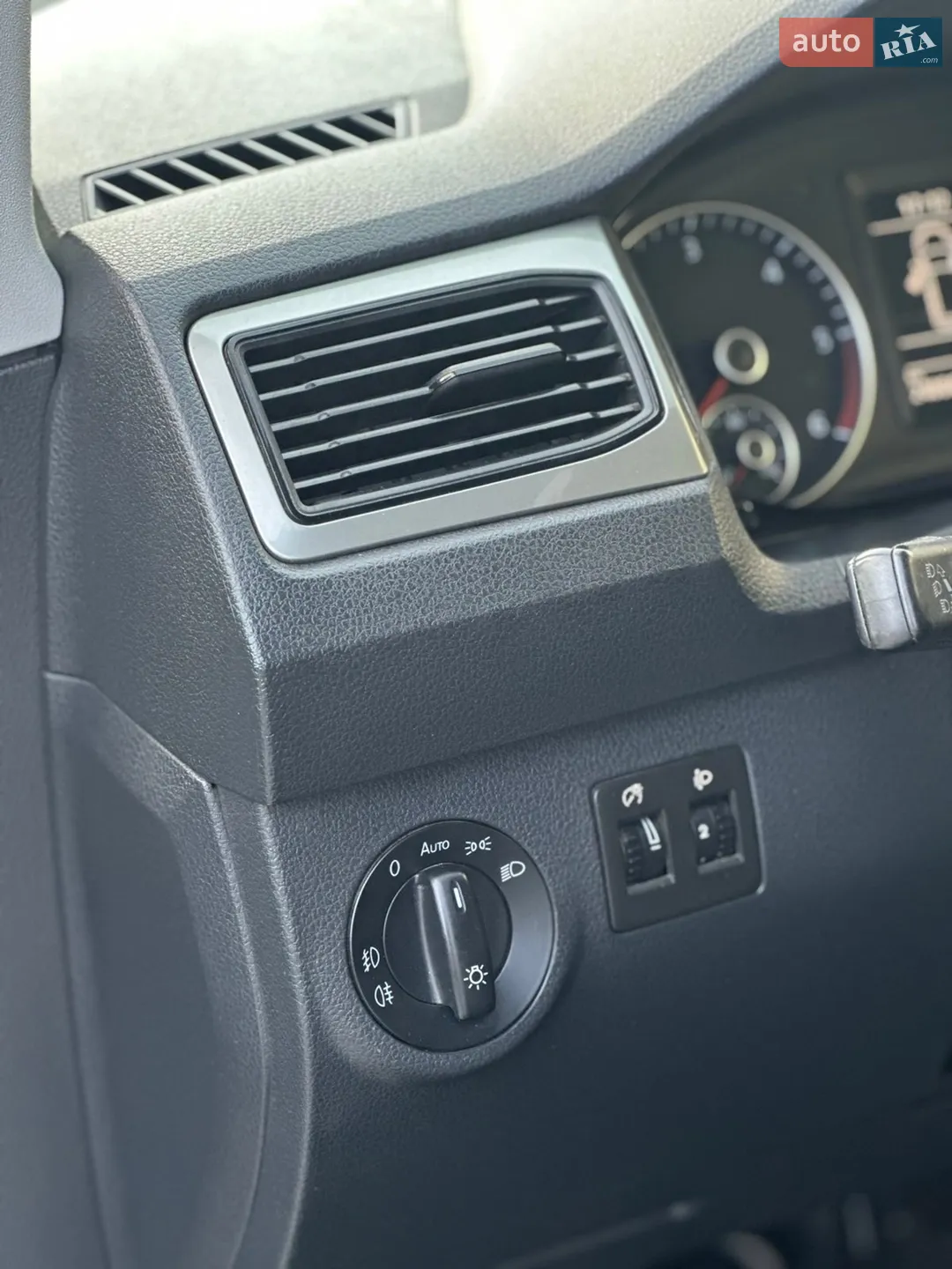 2015 Volkswagen Caddy - мініатюра 47