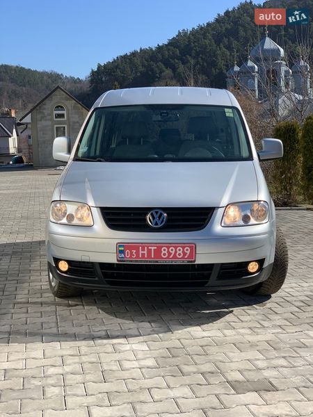 Минивэн Volkswagen Caddy 2009 в Кременце