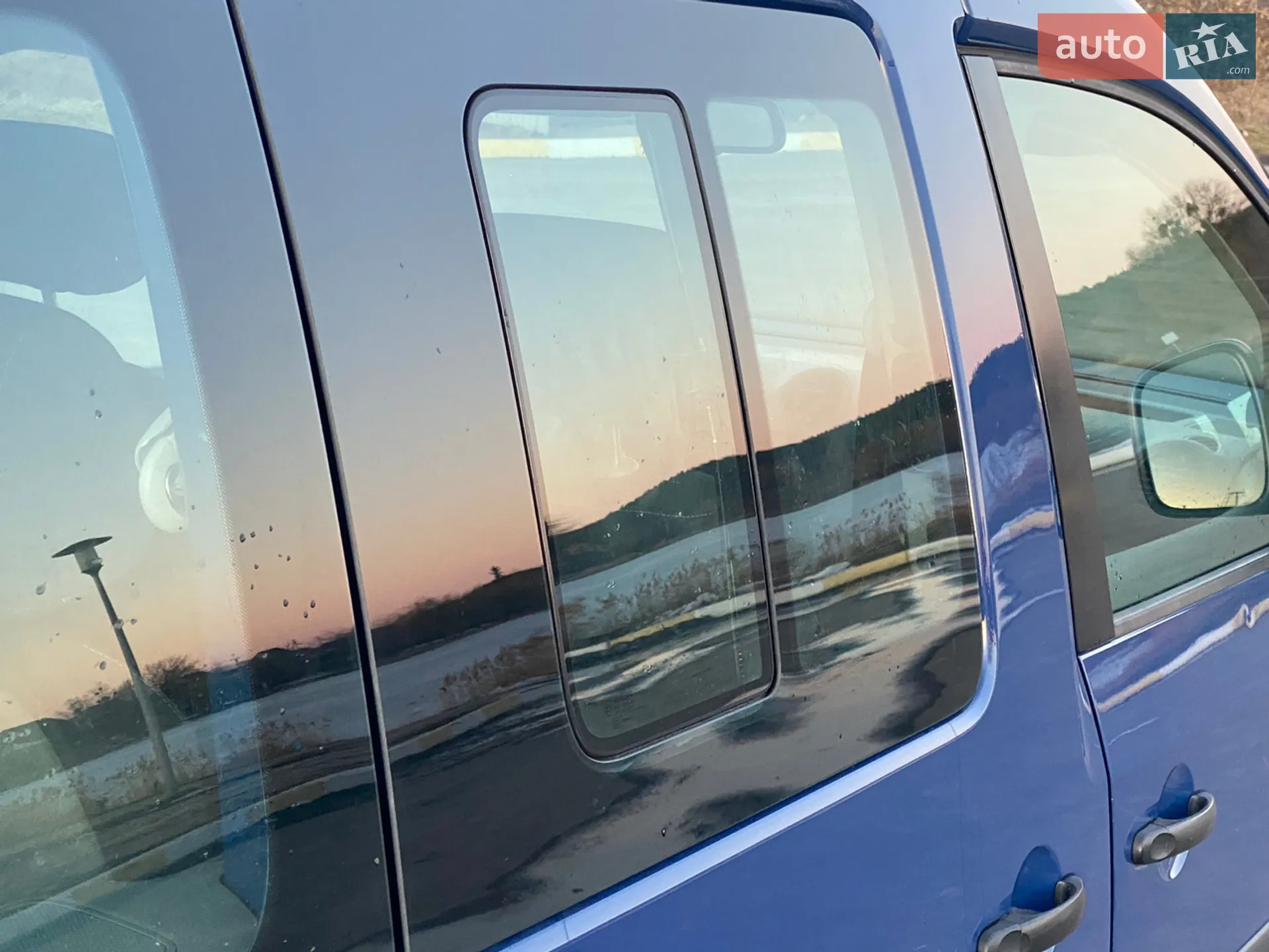 2010 Volkswagen Caddy - мініатюра 43