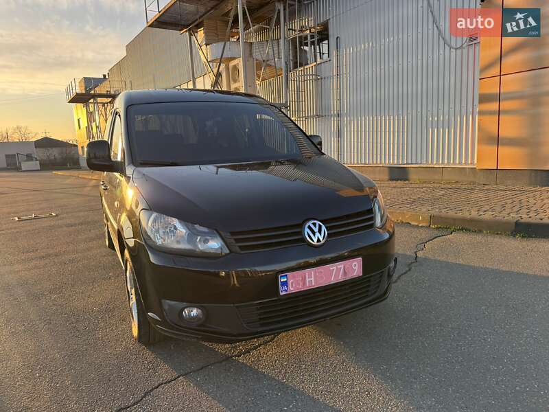 Минивэн Volkswagen Caddy 2014 в Виноградове
