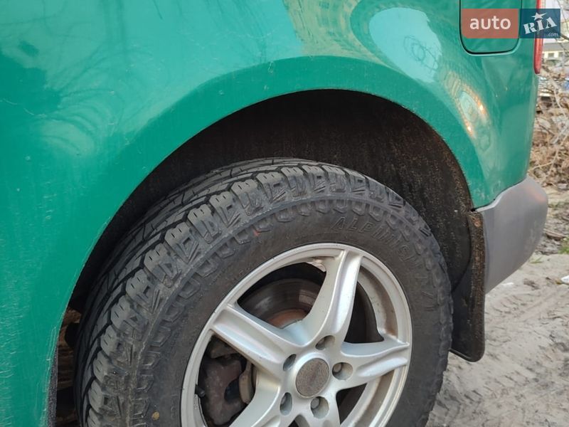 Минивэн Volkswagen Caddy 2005 в Киеве