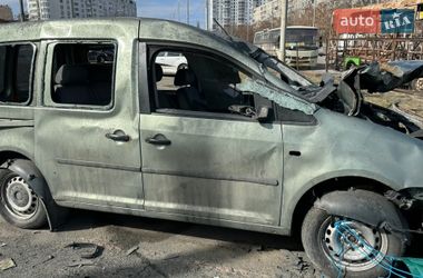 Минивэн Volkswagen Caddy 2008 в Киеве