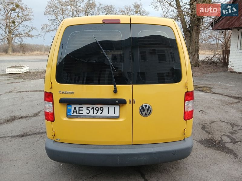 Минивэн Volkswagen Caddy 2007 в Гадяче