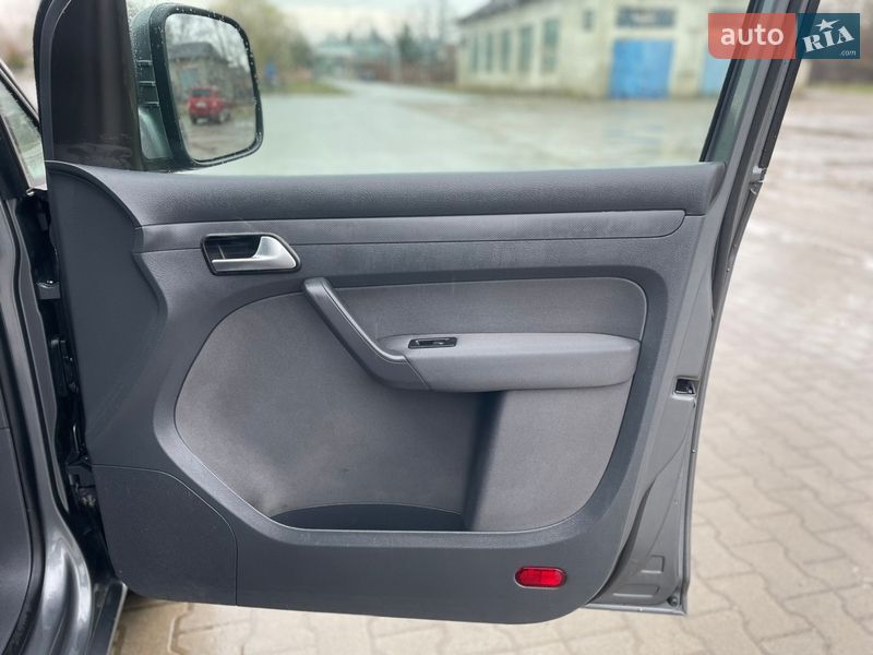 Минивэн Volkswagen Caddy 2015 в Коломые