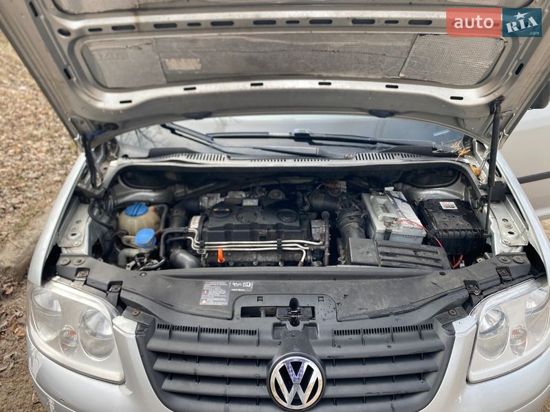 Минивэн Volkswagen Caddy 2010 в Буче