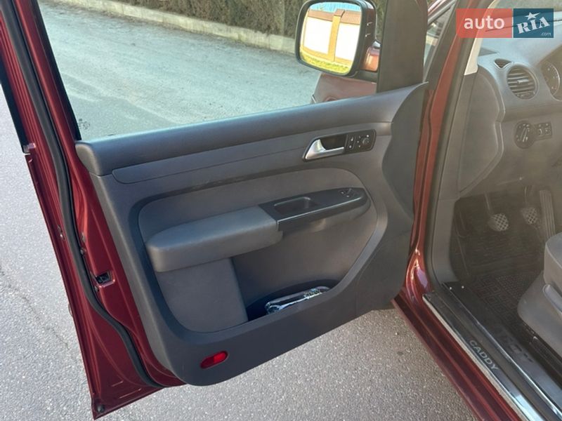 Минивэн Volkswagen Caddy 2013 в Броварах