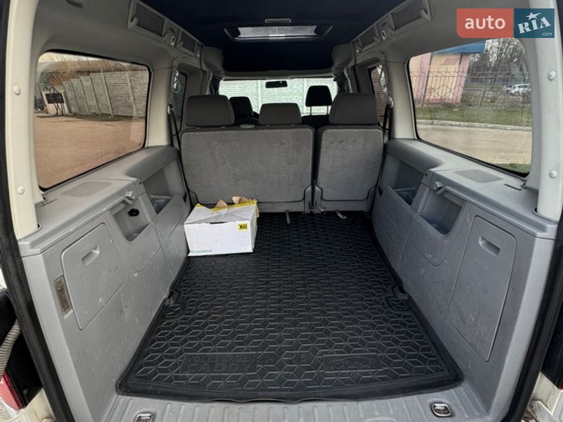 Минивэн Volkswagen Caddy 2011 в Каменке