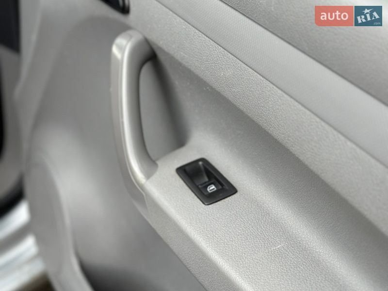 Мінівен Volkswagen Caddy 2008 в Рівному