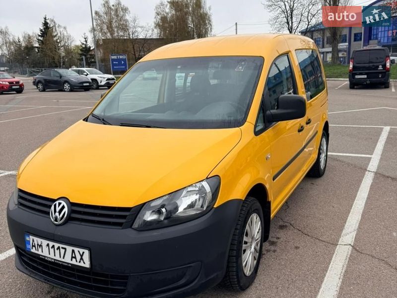 Мінівен Volkswagen Caddy 2014 в Житомирі