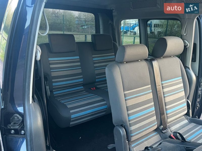 Минивэн Volkswagen Caddy 2011 в Лубнах