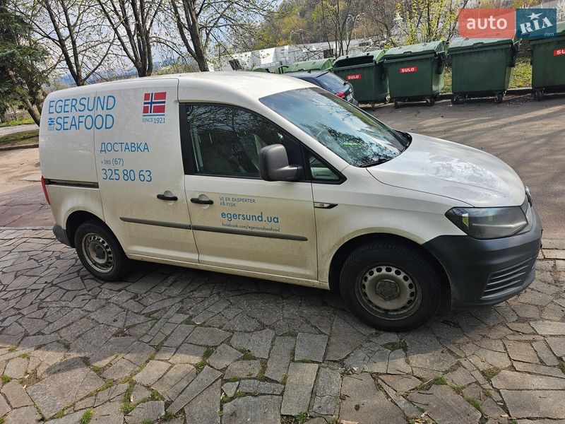 Вантажний фургон Volkswagen Caddy 2018 в Києві