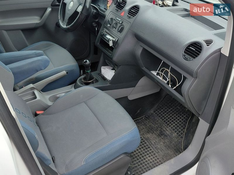 Минивэн Volkswagen Caddy 2008 в Воловце