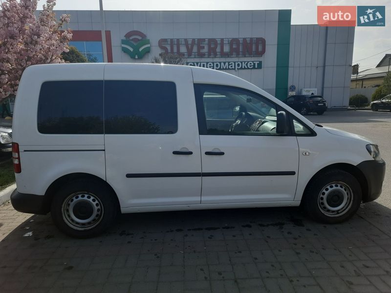 Минивэн Volkswagen Caddy 2013 в Ужгороде