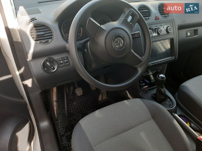 Минивэн Volkswagen Caddy 2013 в Ужгороде