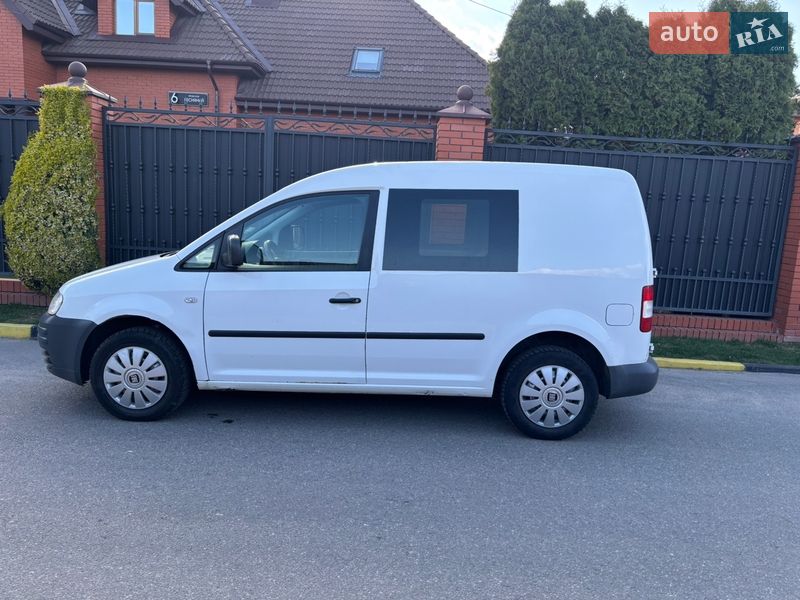 Минивэн Volkswagen Caddy 2007 в Александрие