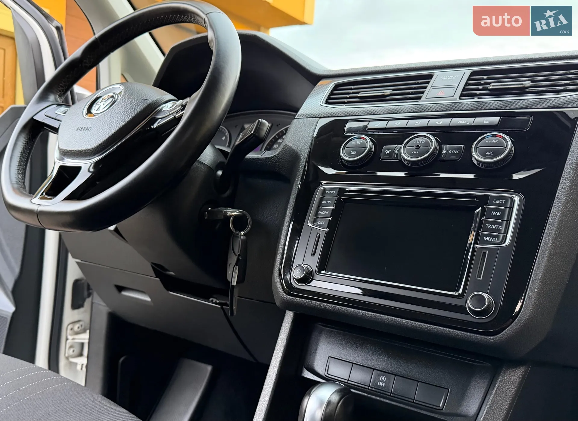 2017 Volkswagen Caddy - мініатюра 59