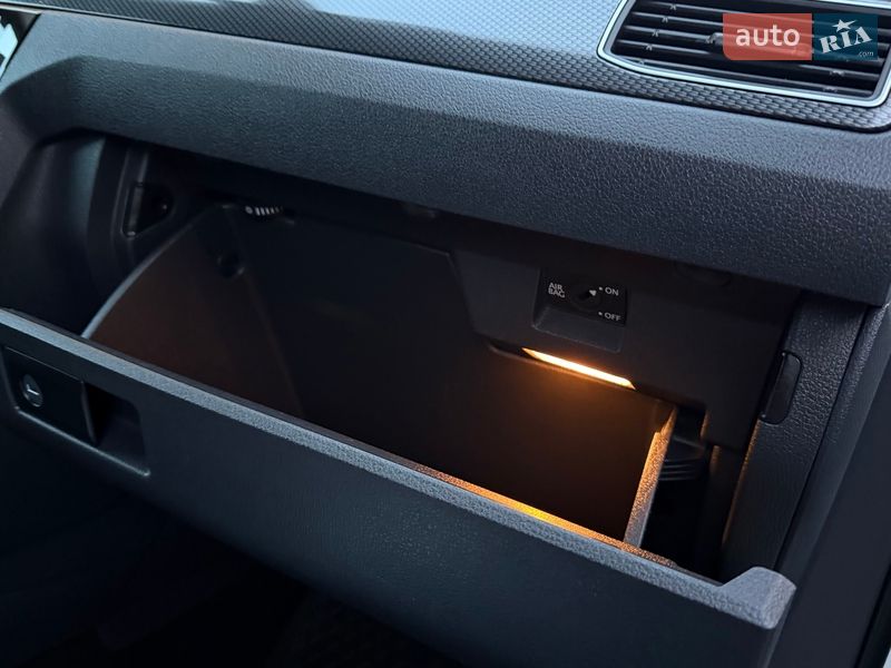 Минивэн Volkswagen Caddy 2017 в Львове фото 118 Минивэн Volkswagen Caddy 2017 в Львове