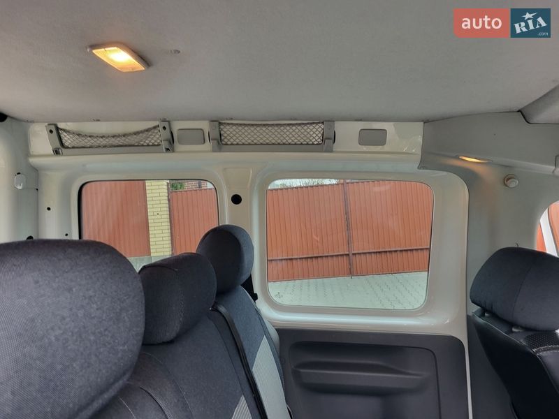 Минивэн Volkswagen Caddy 2006 в Хмельницком