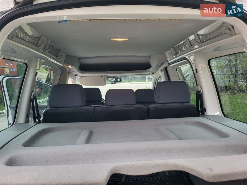 Минивэн Volkswagen Caddy 2006 в Хмельницком