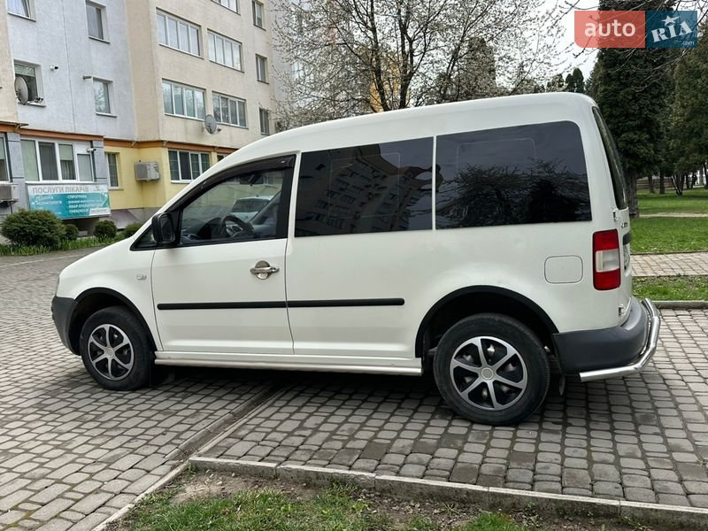 Минивэн Volkswagen Caddy 2004 в Каменец-Подольском
