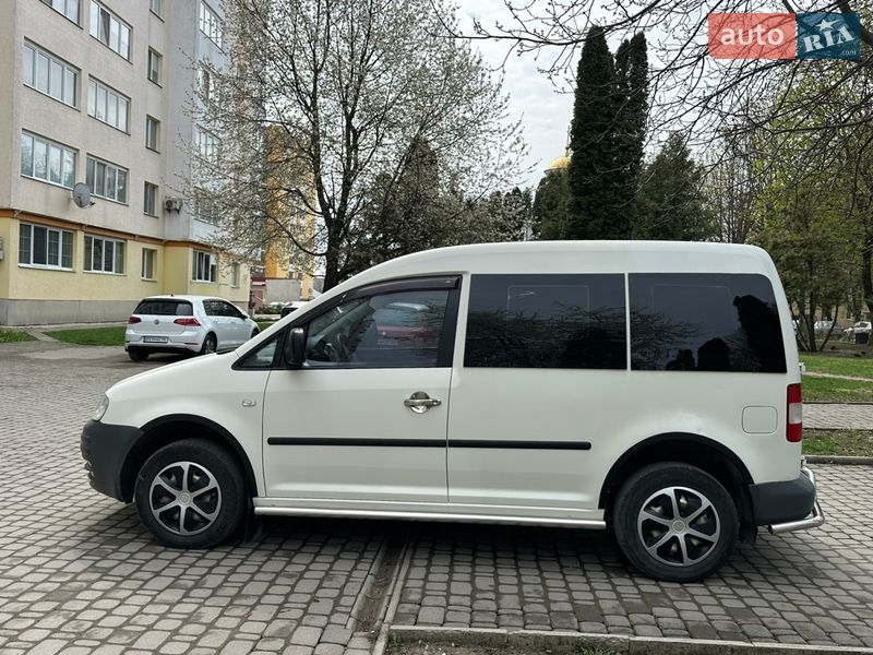 Минивэн Volkswagen Caddy 2004 в Каменец-Подольском